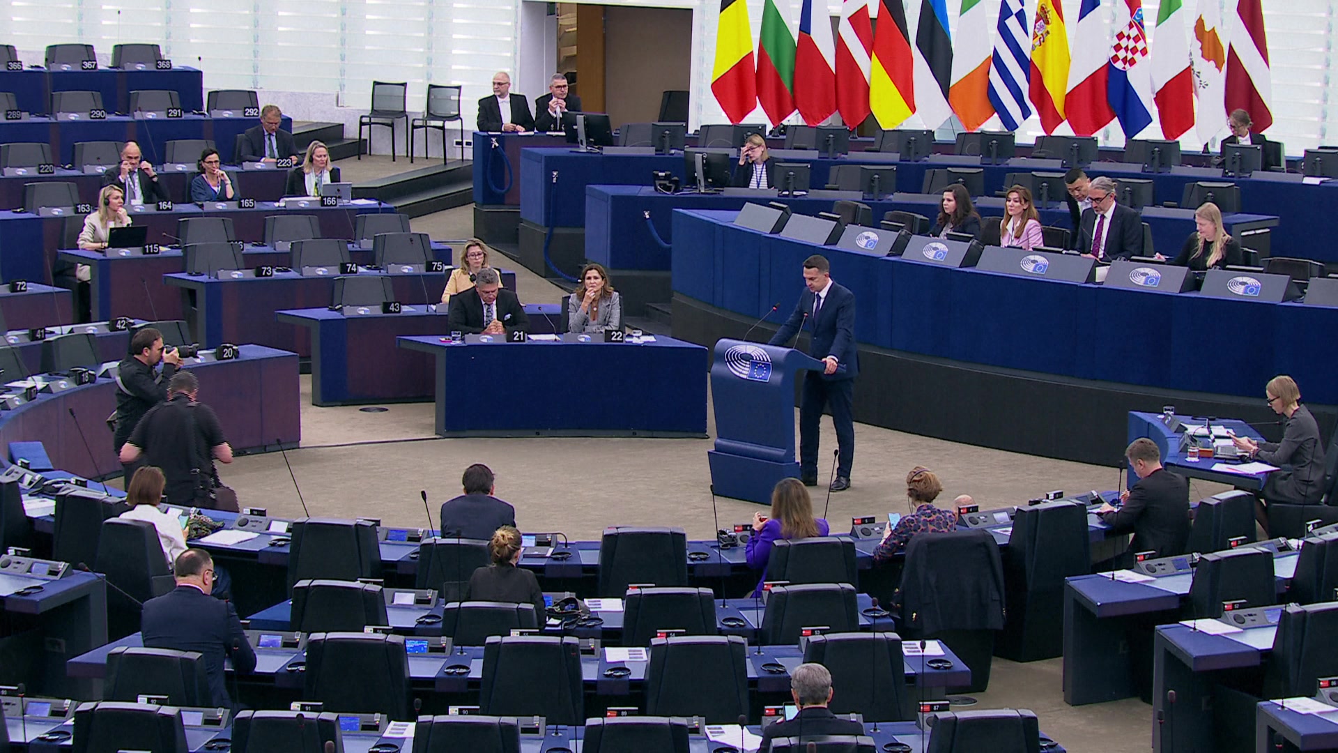 US trade measures and global trade opportunities for the EU: extracts from the debate